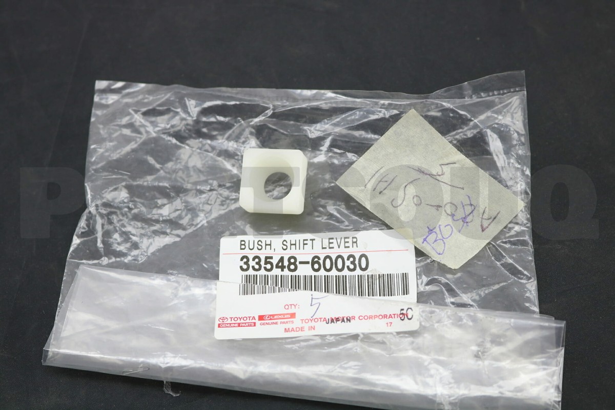 3354860030 Genuine Toyota BUSH, TRANSFER SHIFT LEVER 33548 3354860030 Genuine Toyota BUSH, TRANSFER SHIFT LEVER 33548