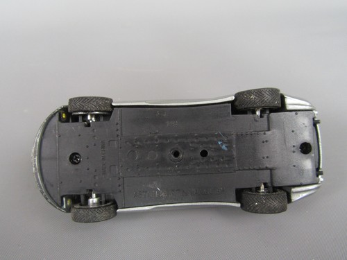 C183 IXO Altaya Aston Martin Vanquish 2009 Argenté 1:43 - Imagen 7 de 7