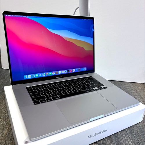 APPLE 16 INCH MACBOOK PRO + WARRANTY + 1TB SSD + TOUCHBAR + 8 CORE 4.8GHz i9 - Afbeelding 7 van 11