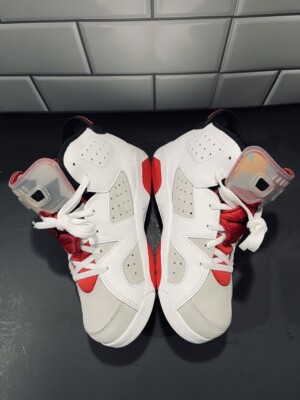 Nike Air Jordan 6 Sneakers Retro PS 'Hare' Bugs Bunny
