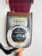 Analogowy miernik ekspozycji na światło Gossen Luna Pro Ambient, skórzane etui + pasek