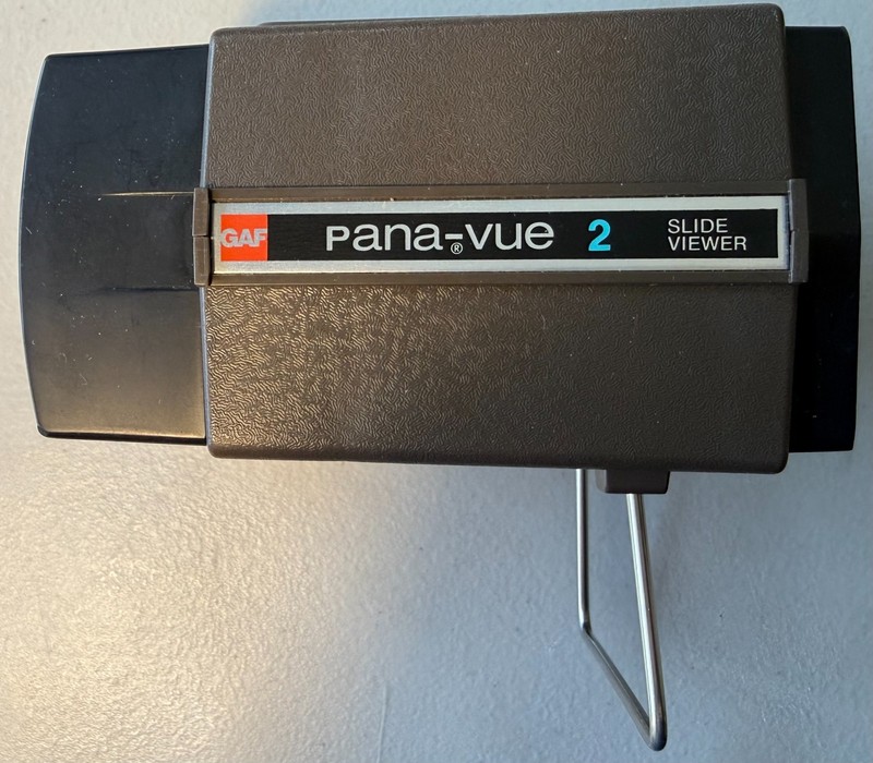 Vintage GAF Pana-Vue Automatic Lighted 2x2 35mm Slide Viewer View Master; Tested