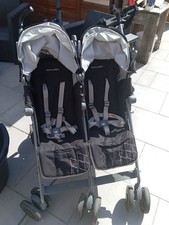 poussette double Maclaren + habillage pluie (les sièges peuvent s'allonger)