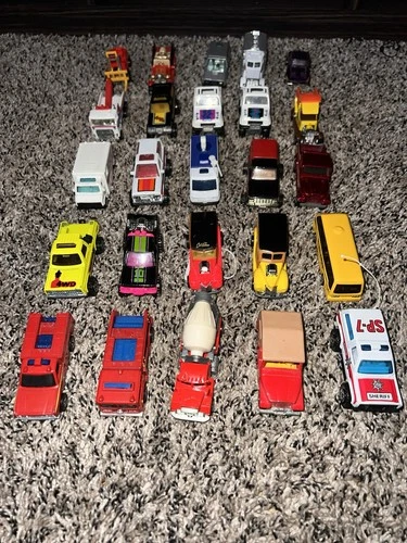 Hot Wheels & Matchbox Vintage Black Walls Lot Cars & Trucks 25  Total