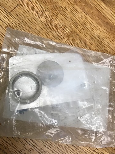 Walker 500T Box 1” Bushing Cover Brushed Aluminum - Picture 2 of 2