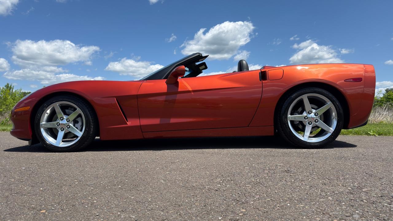 2005 Orange Chevrolet Corvette   | C6 Corvette Photo 10