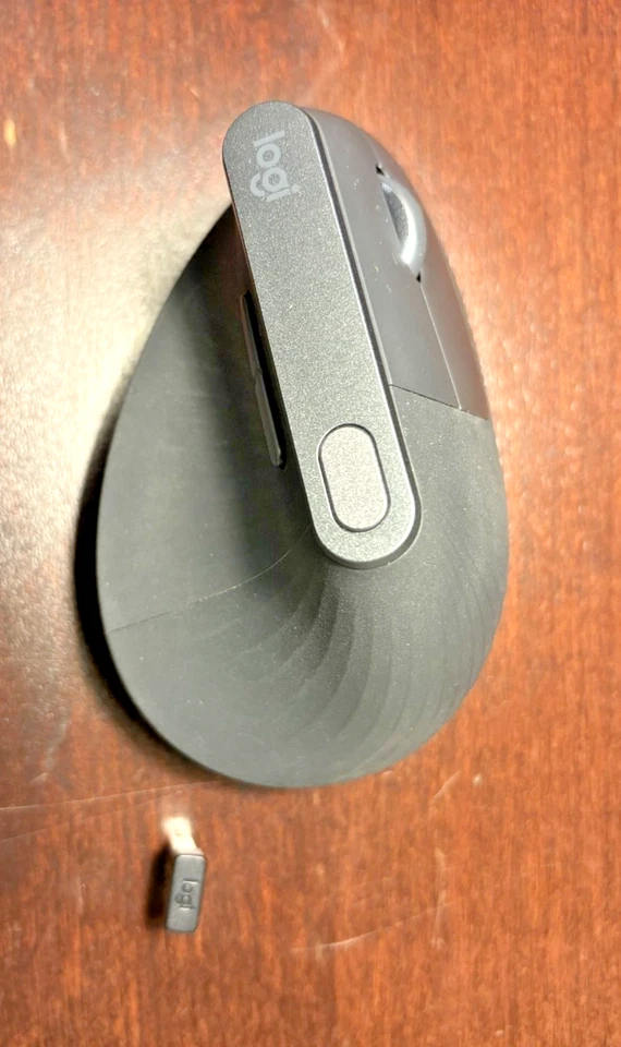 Logitech MX Ratón Ergonómico Vertical - Inalámbrico Bluetooth + Receptor USB Foto 2 de 4