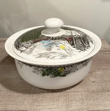 Johnson Brothers Friendly Village 2 Quart Casserole Dish with Lid Covered Bridge