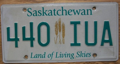 SINGLE SASKATCHEWAN, CANADA LICENSE PLATE - 440 IUA - LAND of LIVING SKIES