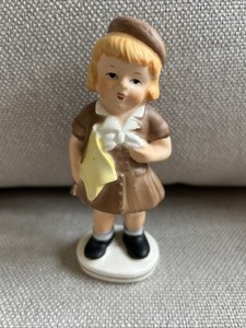 Vintage Girl Scout(Brownie) Ceramic Figurine