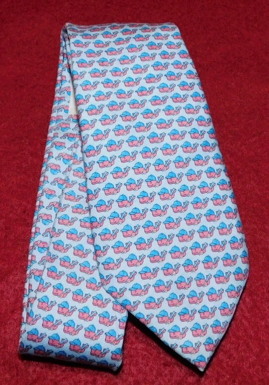 BOY'S VINEYARD VINES MADE IN U.S.A. LIGHT BLUE/PINK/BLUE FISH MOTIF TIE. - Image 2 of 3
