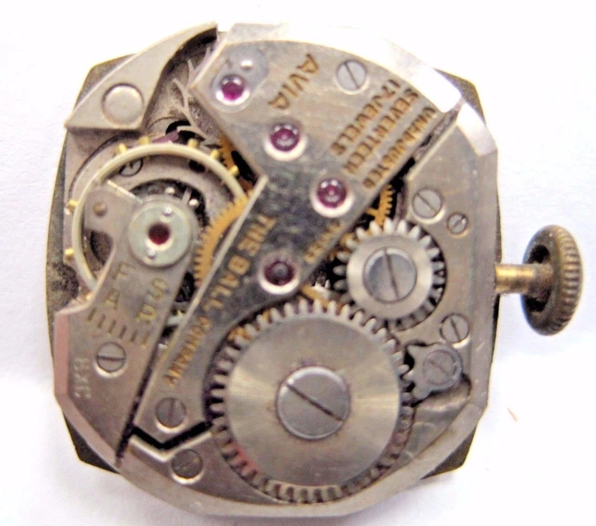 Antique Gents The Ball Watch Co. Movement . 17 jewels. 20 x 18 mm