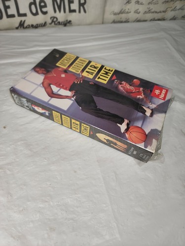 Michael Jordan: Air Time (VHS, 1993) NBA CBS Fox Video Nice Clean Sealed-ish - Foto 3 di 6