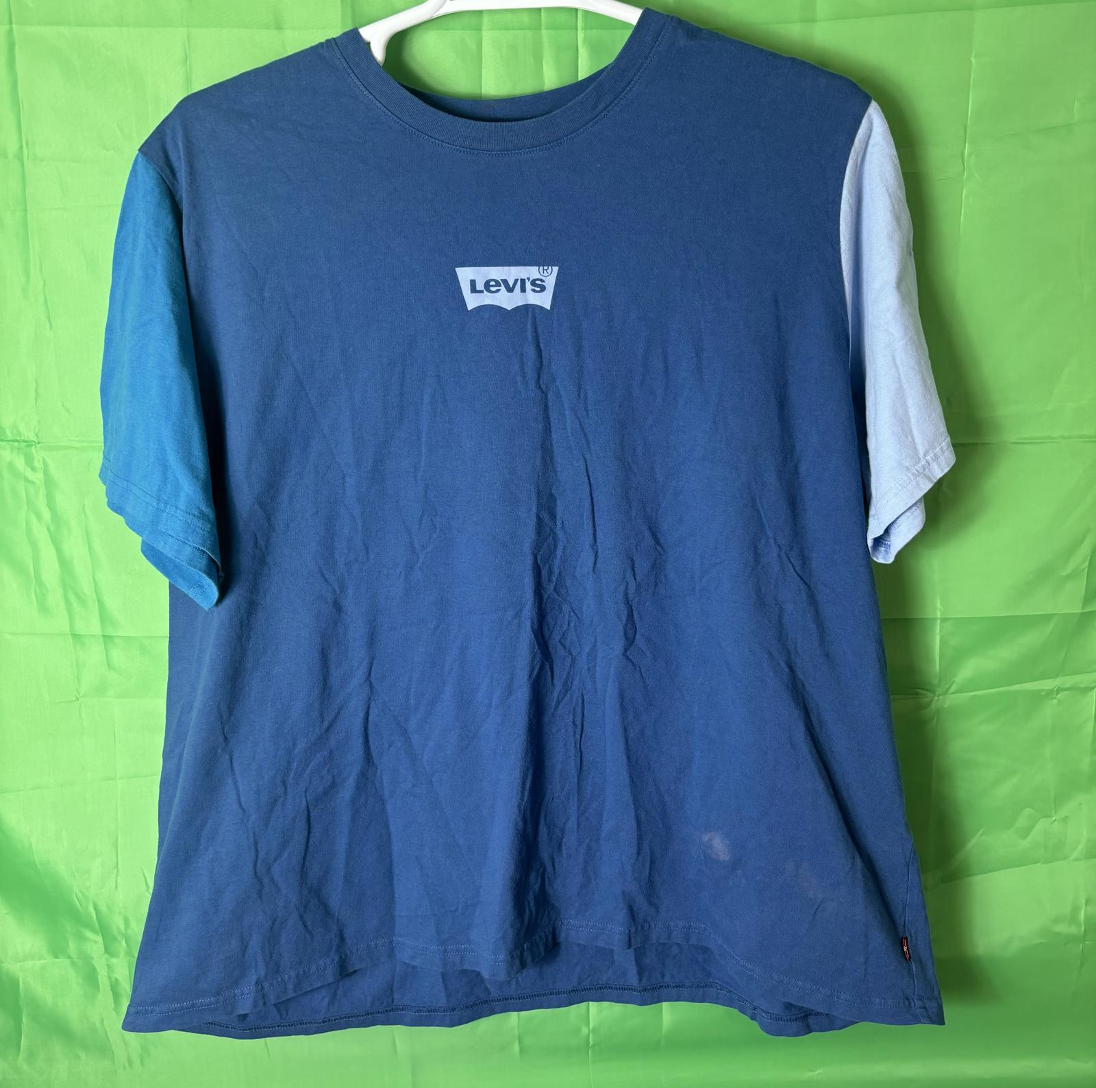 Men’s XXL Levi’s Tee
