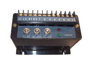 ALLEN BRADLEY 809S AC CURRENT RELAY 120 VAC 809S-AB100A1