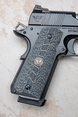 1911Wilson Combat フェイク黒パールグリップ 1911Wilson Combat フェイク黒パールグリップ Wilson Combat 1911