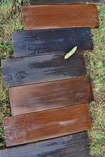 Stampi in calcestruzzo tavole vecchio giardino in legno gradini percorso pati...