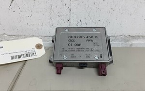 Audi A3 8P A4 8E A6 4F A8 4E Antennenverstärker Telefon Handy 8E0035456B