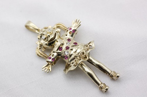 9ct Yellow Gold Doll Pendant with Pink 