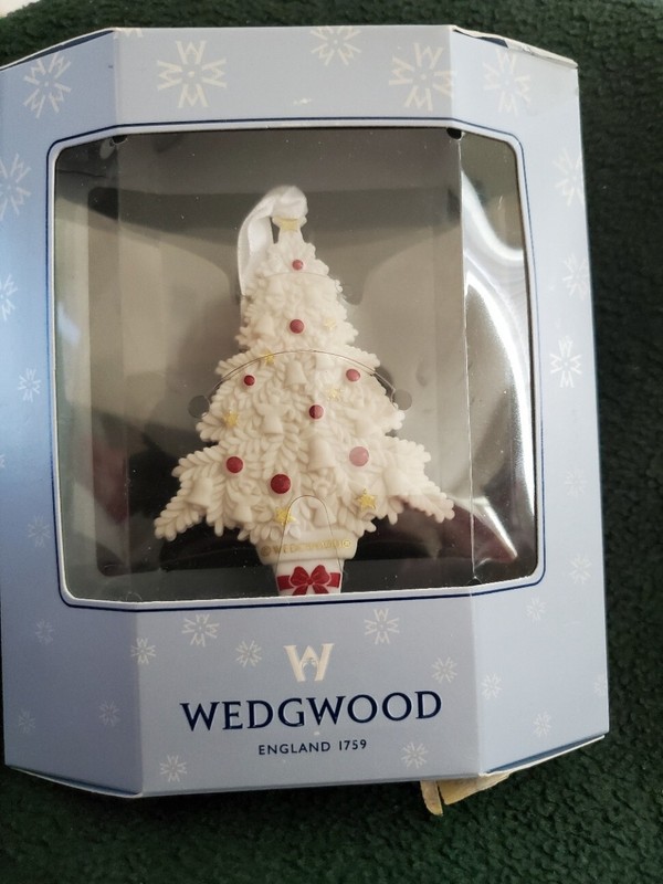 Wedgewood 2001 Annual Christmas Tree - New in Box