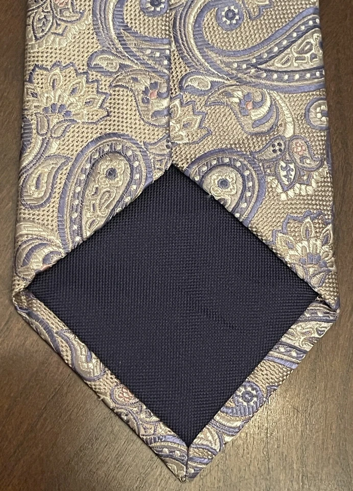 Saddlebred Blue 72% Silk 28% Polyester Men’s Neck Tie Made In China - Image 2 of 4