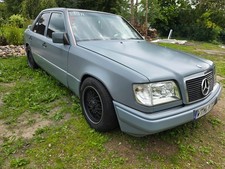 Mercedes-Benz E200 E-Klasse W124 Spezial-Edition Bundeswehr Phantom F4 Mercedes-Benz E200 E-Klasse W124 Spezial-Edition Bundeswehr Phantom F4