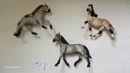 SCHLEICH - HORSE CLUB RANDOM MIXED (MARE, STALLION or FOAL) JOBLOT HORSES x3 #3 - Picture 2 of 4