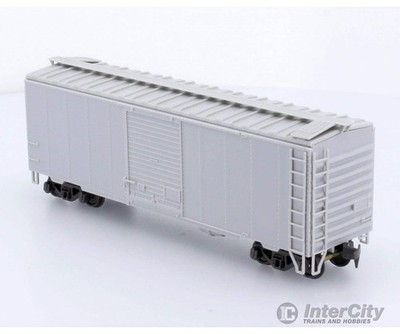 Trains Canada HO Scale Undecorated 40' NSC Box Car (Horn Hook Couplers)