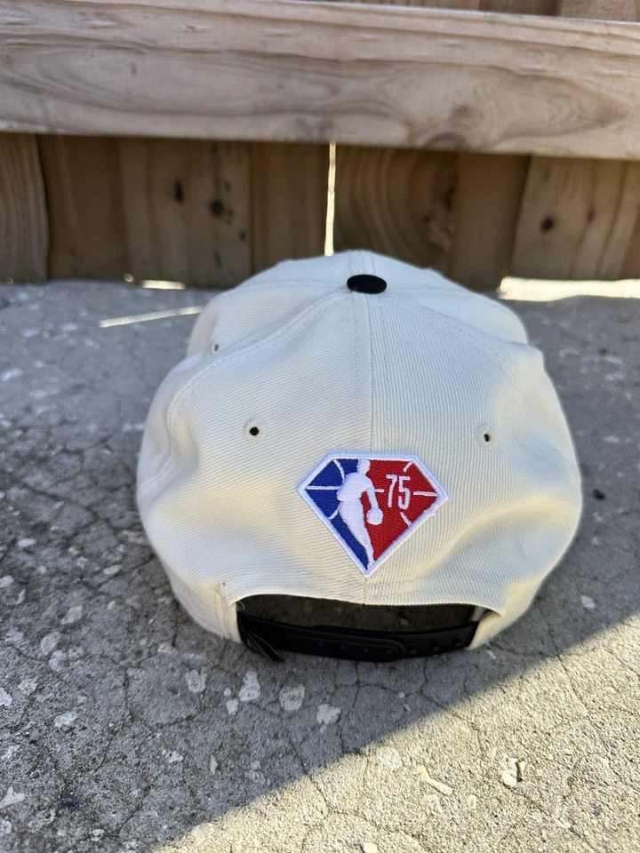 Golden State Warriors The 21-22 NBA Champions New Era Snapback Hat Foto 3 de 4