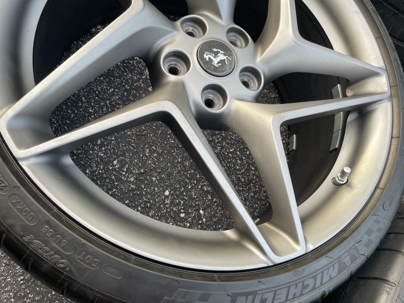 Ferrari F8 Tributo 9 x 20" Original Used Wheel Rim TIRE 861243 861245 861247