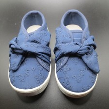 OshKosh Bgosh Navy Blue Eyelet Bow Slip On Toddler Girls Size 6 Casual Sneaker