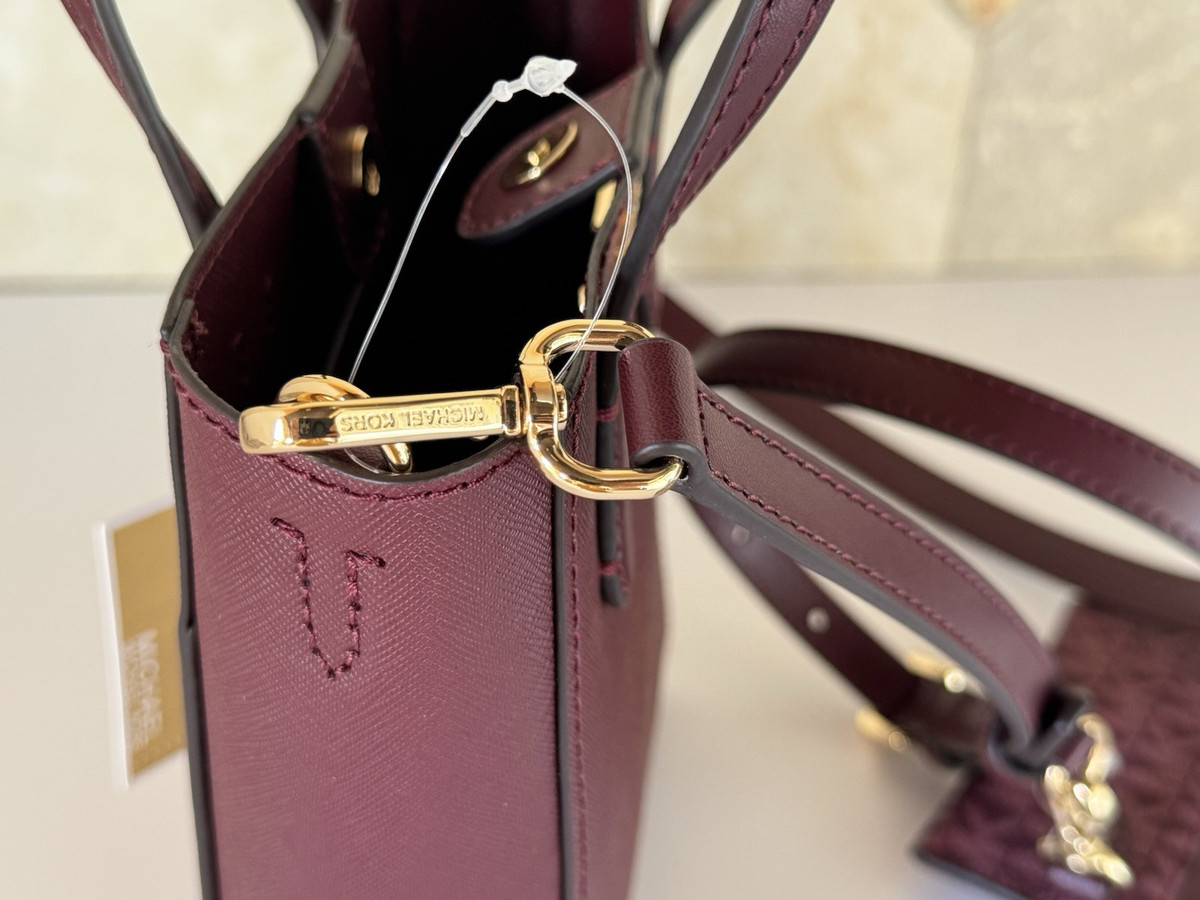 【国内即発】マイケルコース VINCENT XBODY W/ CRD OXBLOOD 国内即発】マイケルコース VINCENT XBODY W/ CRD OXBLOOD