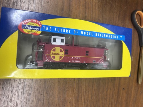 HO Athearn RTR 7409 Santa Fe Cupola Caboose 999126 | Condition: New