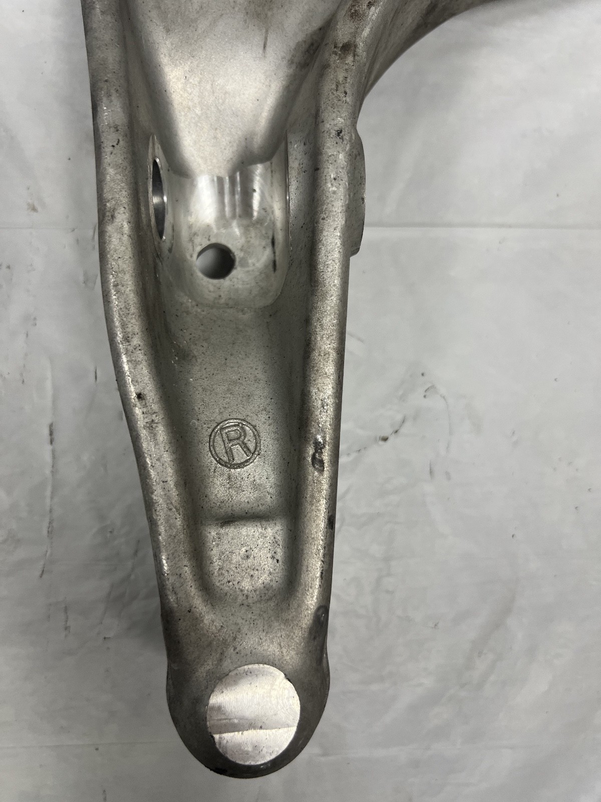 2014-17 Maserati Ghibli M157 Front Right Lower Control Arm OEM 06701078030