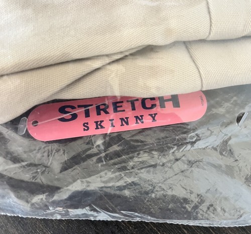 NWT IZOD Boy's Stretch Adjustable Waist Pant Khaki Size 16 - Picture 4 of 5