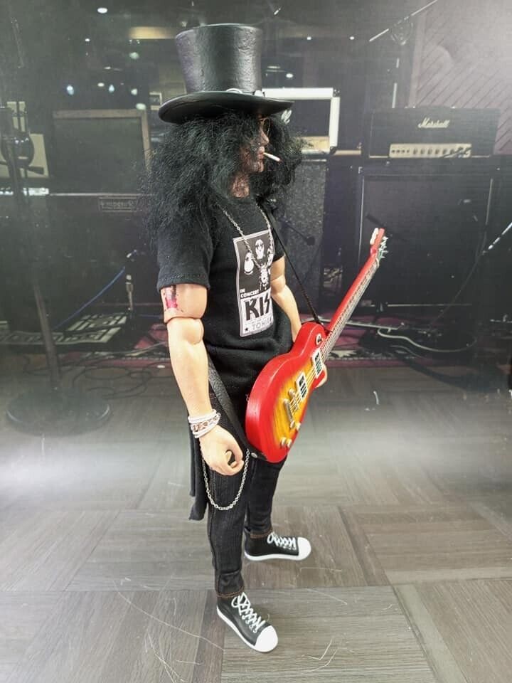 1/6 Custom Slash Gun n Roses with Guitar