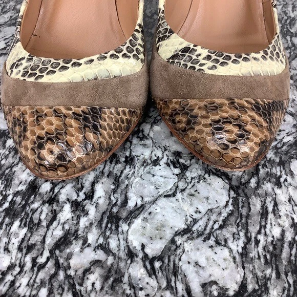 Zapatos de tacón Latitude para mujer de cuero en relieve de serpiente talla 8,5 EU 39 marrón crema de gamuza Foto 2 de 4