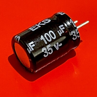 [2x] EKS Frolyt 100uF 35V ±20% RM5 Electrolytic Capacitor Radial Ø8.7 x 12.7mm