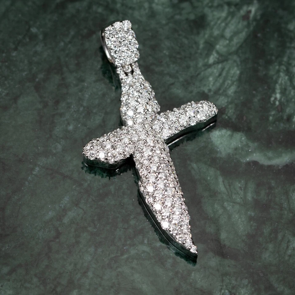 Pequeño juego de peine de miel de 1,45 quilates cultivado en laboratorio VVS colgante de cruz de oro blanco de 10 quilates Foto 2 de 4