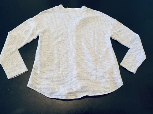 Nordstrom’s Girls Waffle Knit Cardigan By Walking On Sunshine, Gray, Size Medium - Picture 7 of 7
