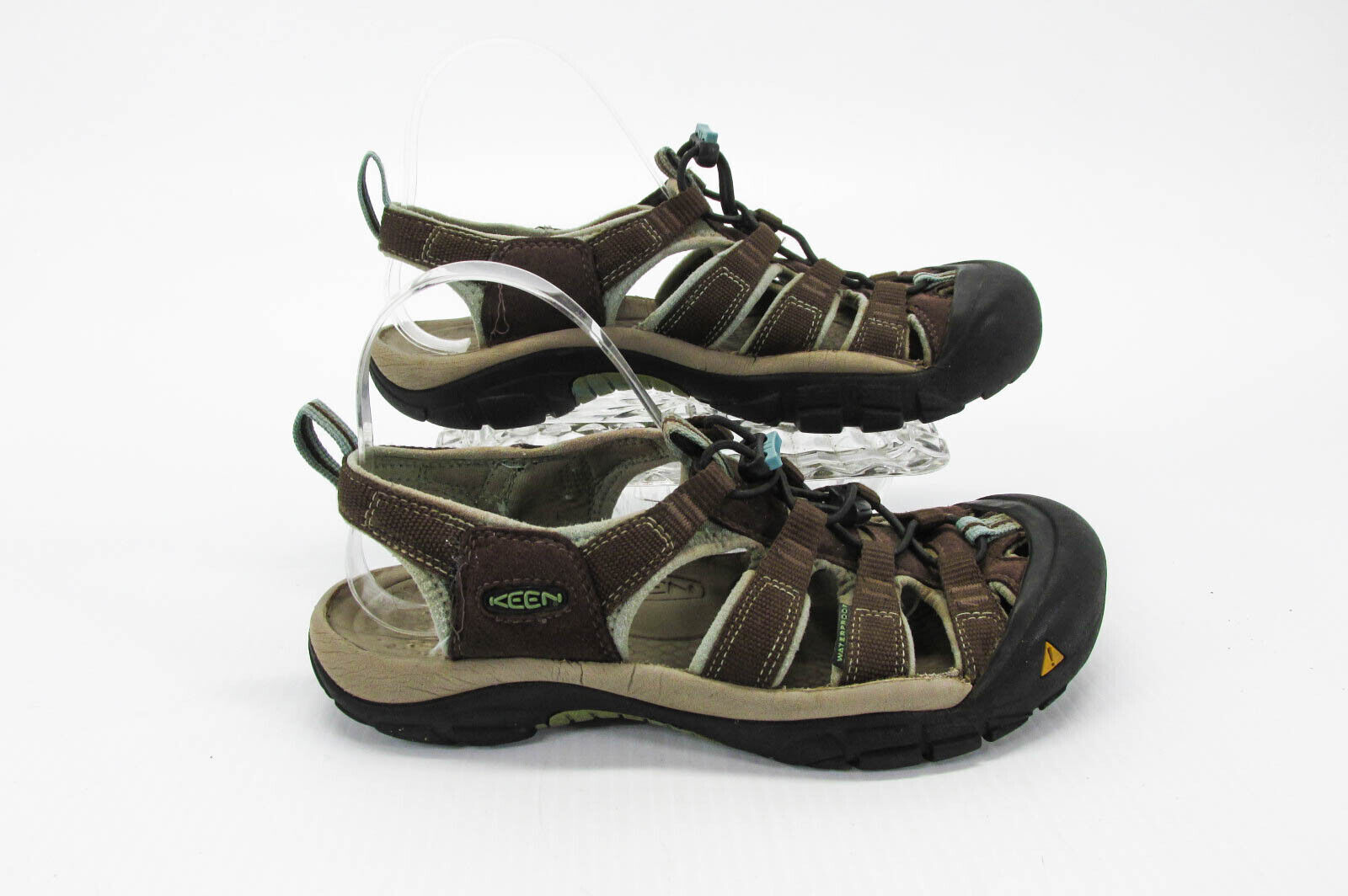 Scarpe da donna Keen Newport taglia 8M marrone impermeabile sandalo sportivo us