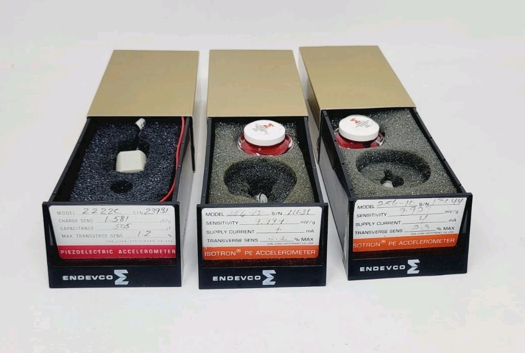 Lot of 3 Endevco Piezoelectric Accelerometer 226-10 2222C