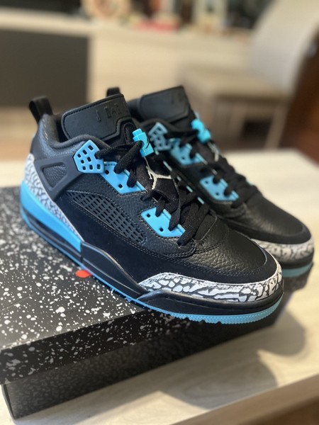 Jordan Spizike Low