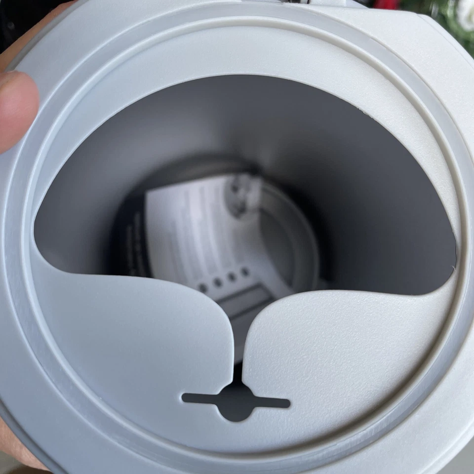 Dispensador húmedo recargable decorativo Spectrum diversificado para estilos domésticos... Foto 3 de 3