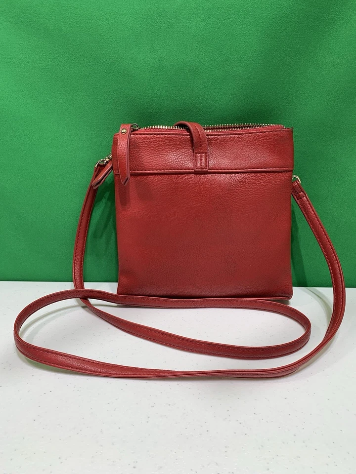 Kenneth Cole Reaction 红色鹅卵石皮革斜挎包吊带包 — 第 3/4 张图片