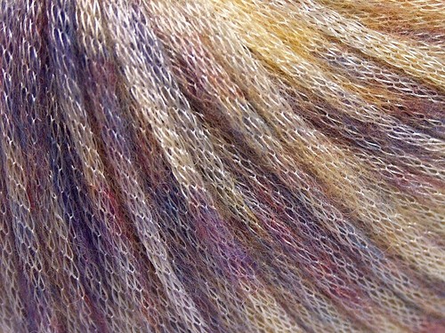 Rock Star Color #65328 Lilac Yellow Subtle Sheen Fuzzy Merino Wool Blend Yarn - Picture 4 of 6