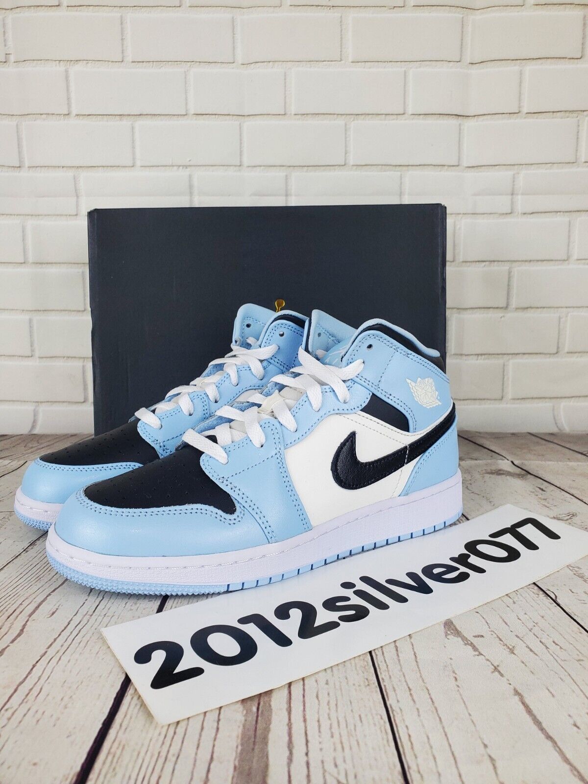 blue aesthetic jordans