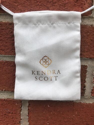 💖🌟Nuevo con etiquetas Collar de sauce Kendra Scott en ilusión gris cristal🌟💖 - Imagen 9 de 9