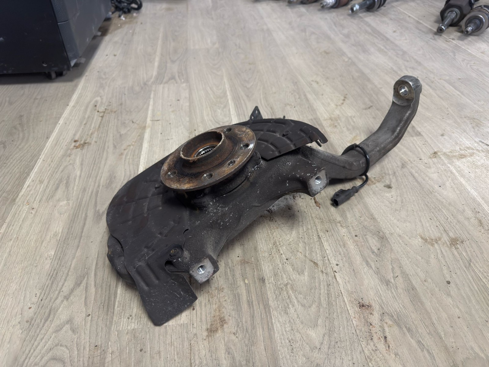 Maserati Ghibli Front Right Spindle Knuckle | 2018