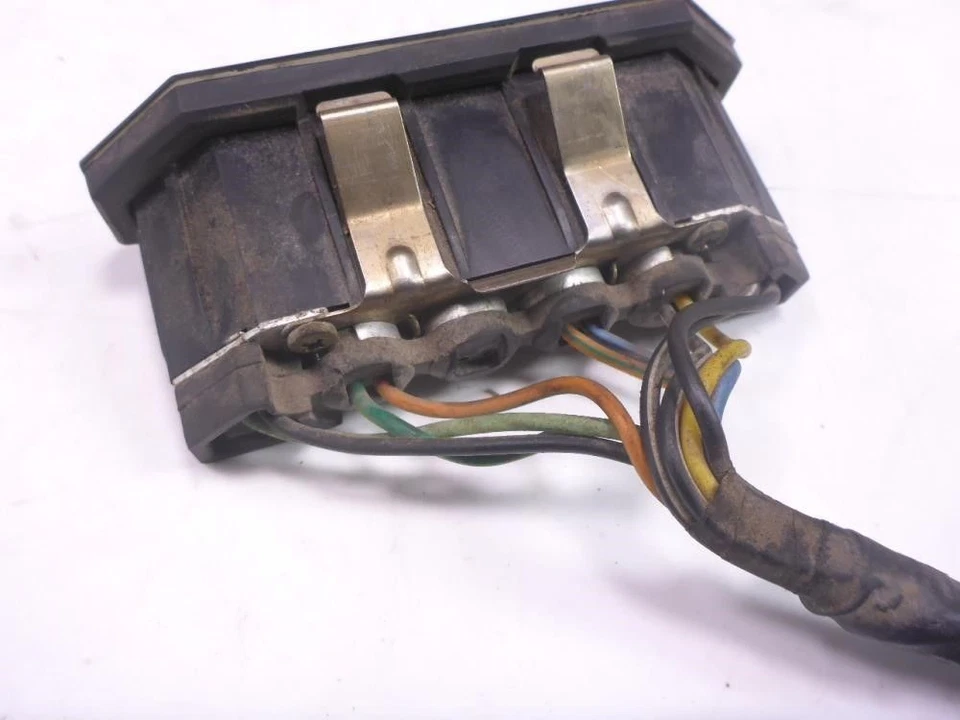 94 Suzuki Katana GSX 600 F Indicator Meter Oil Turn Neutral - Image 3 of 4